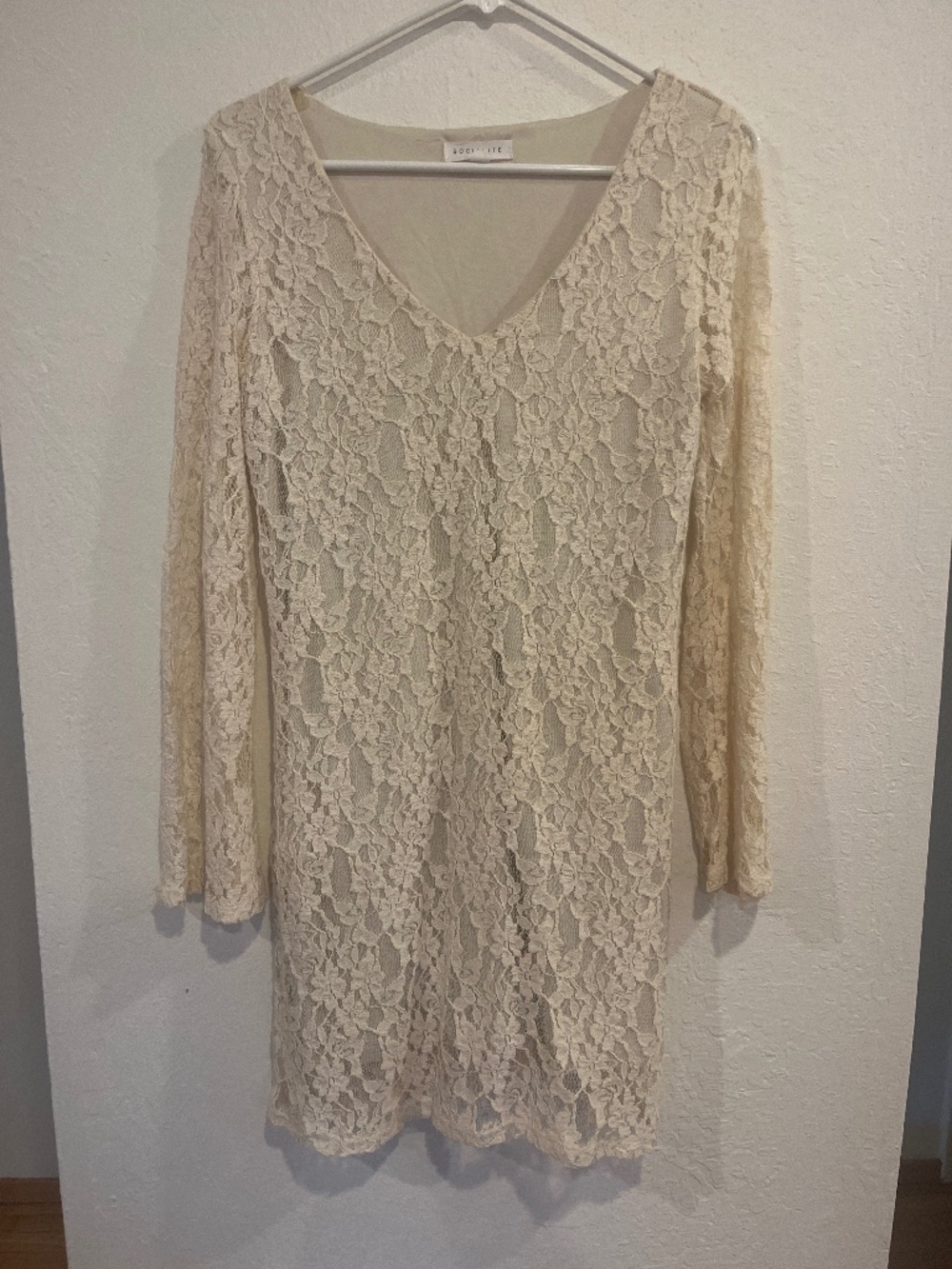 Socialite Long Sleeve V-Neck Shift Dress.